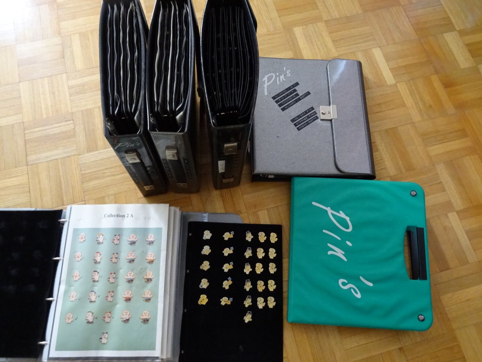 Maga Placchette & Badge: Maga Bio Steinfels Pin Sammlung, fast vollständig – Usato da Hinwil venduto da Fusca