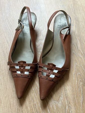 Escarpins kitten heels vintage brun cognac cuir Fun Shoes 39