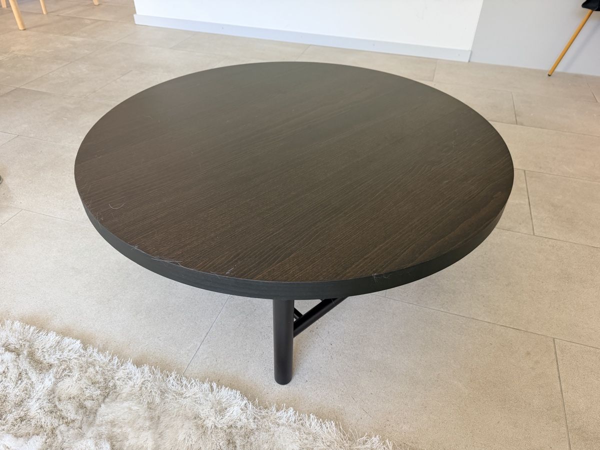 Tische: Round coffee table dark wood with shelf – Gebraucht aus Zürich von Kai_yt2y 2