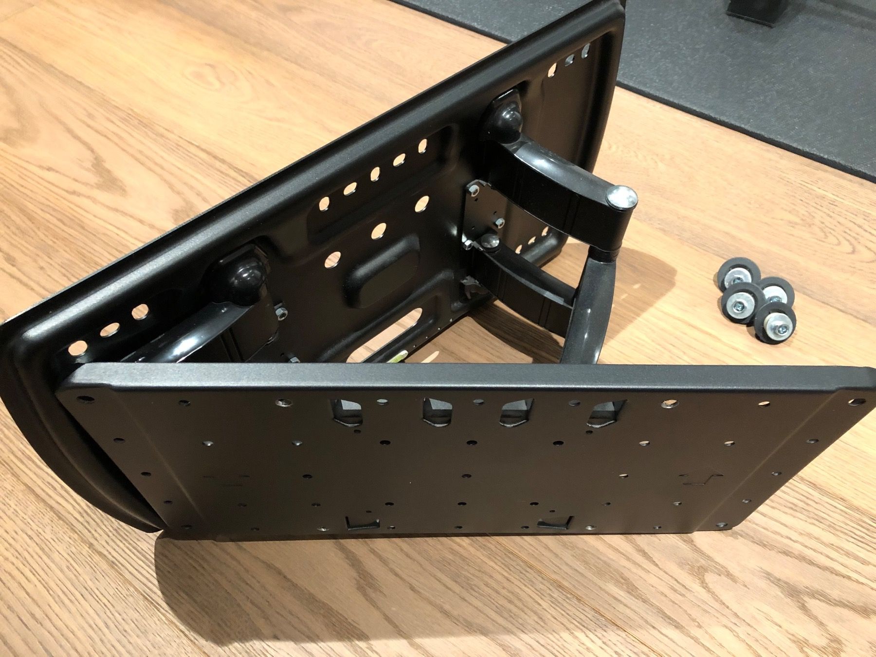 Supporti a parete: Universal TV-Wandhalter / schwenkbar – Usato da Kilchberg ZH venduto da Anie. 3