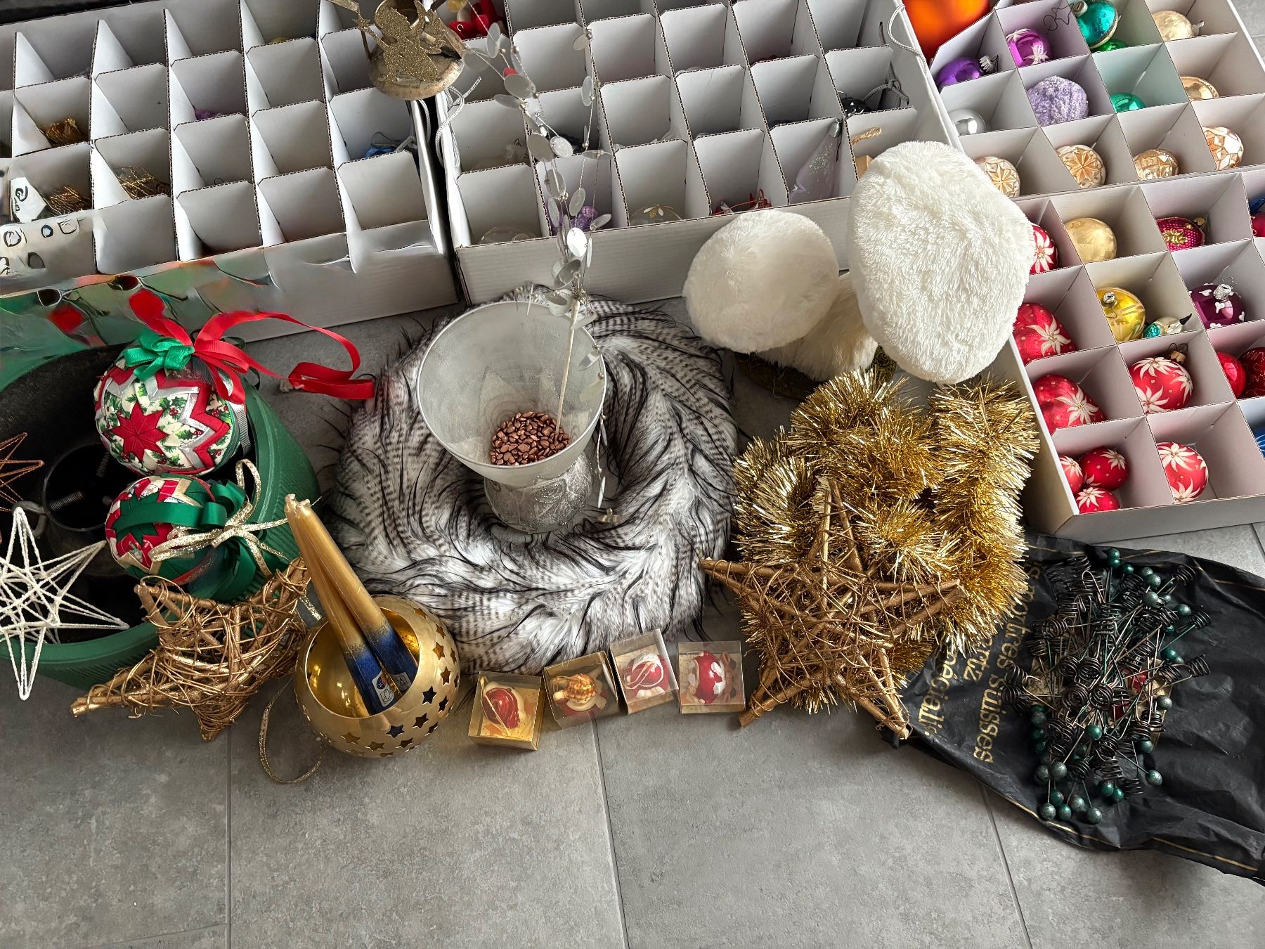 Alle Dekorationen: Grosser Posten Weihnachtskugeln/Weihnachtsdekko ect. – Gebraucht aus Sarmenstorf von Nathi013 6