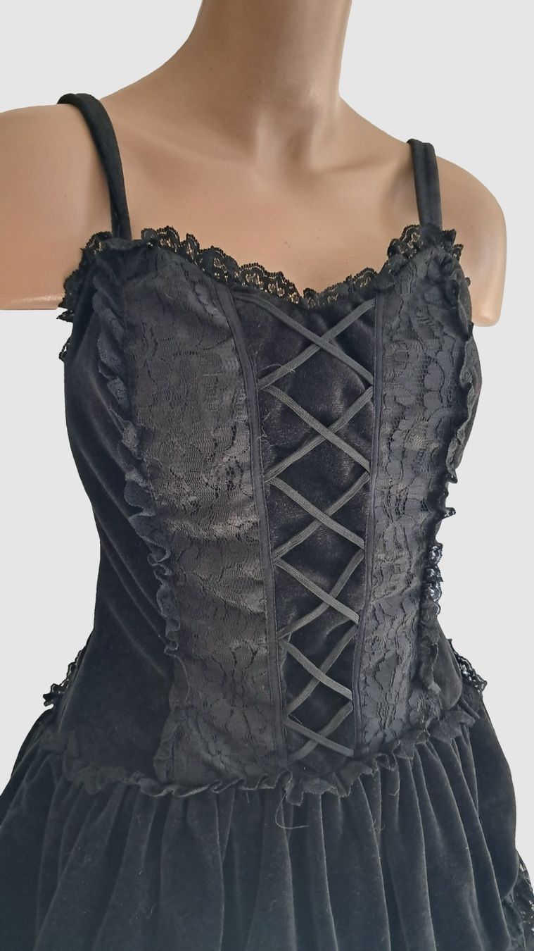 Vestiti: Samt und Spitze, süßes Kleid Gr. 40 in schwarz – Usato da Uerikon venduto da Jeanne04 2