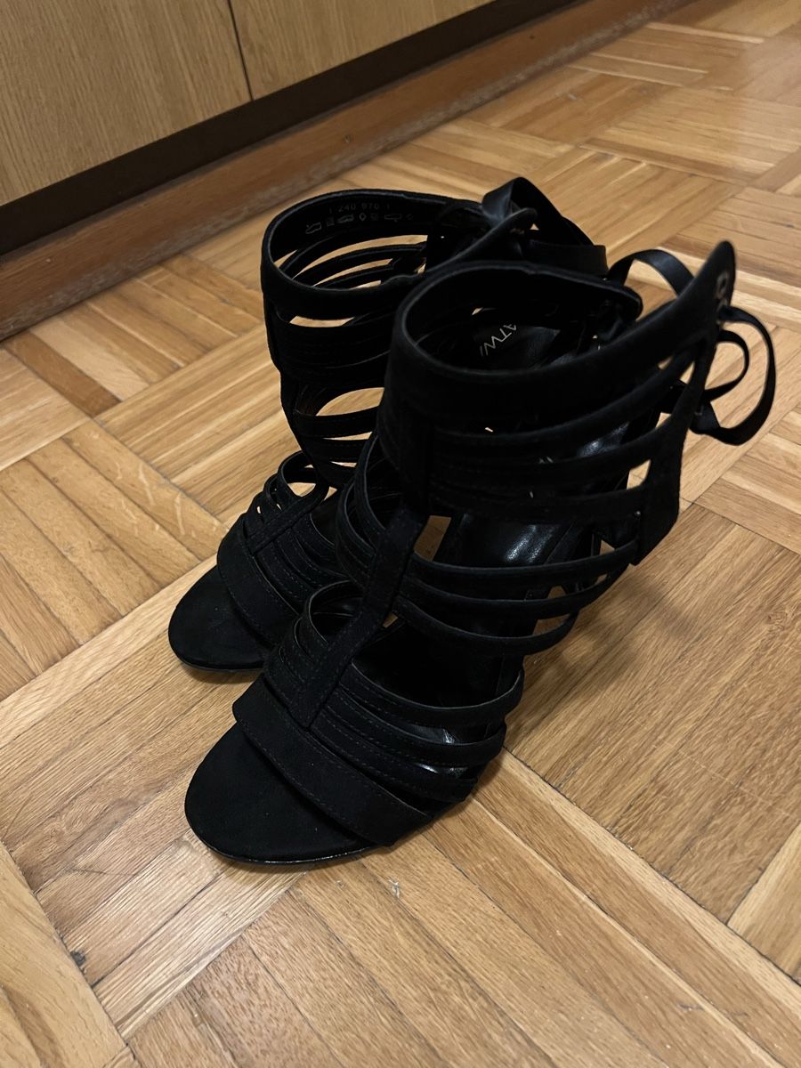 Scarpe da donna: Catwalk High Heels – Usato da Dietikon venduto da vnsmrc