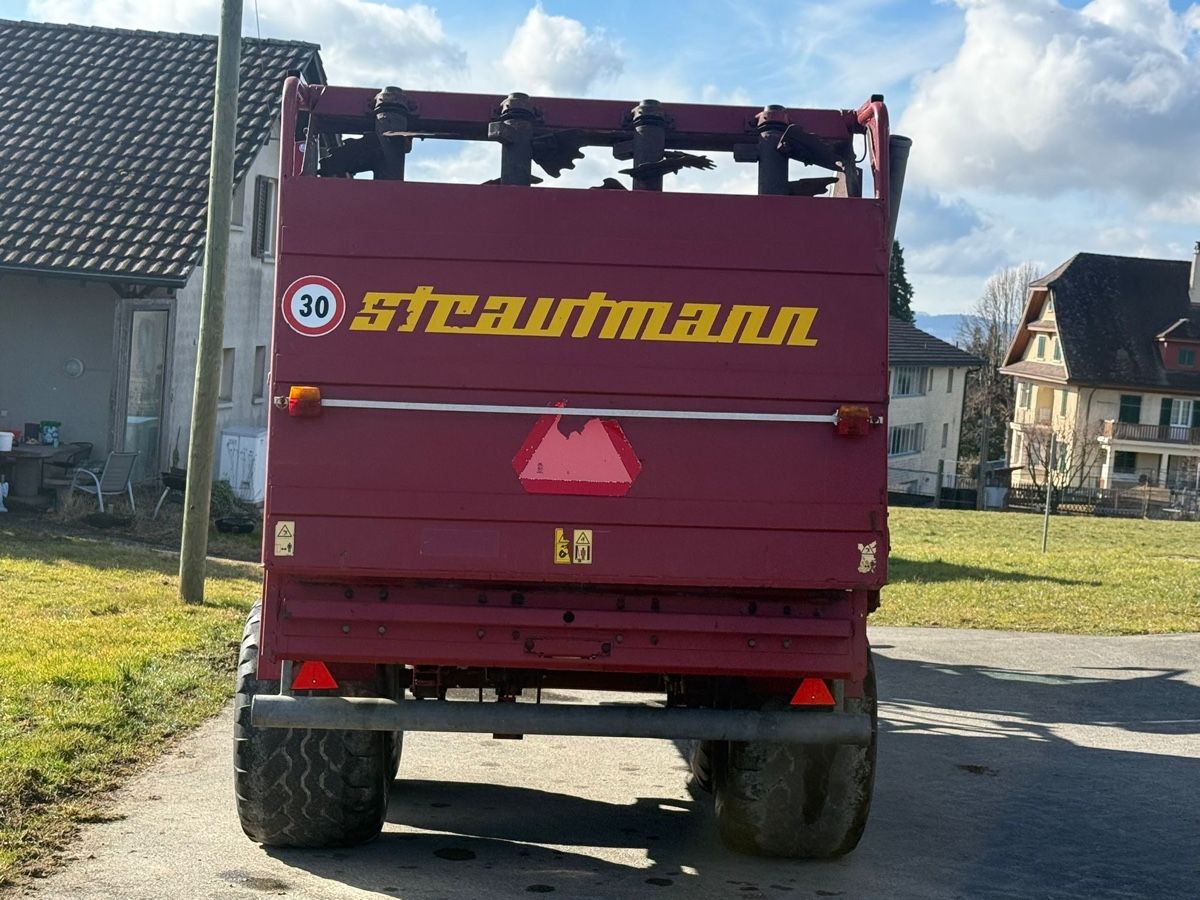 Tutte le macchine: Miststreuer Strautmann – Usato da Schongau venduto da steyr8165 6