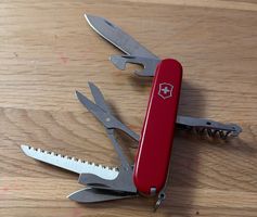 VICTORINOX SACKMESSER ALICE SQUINDO