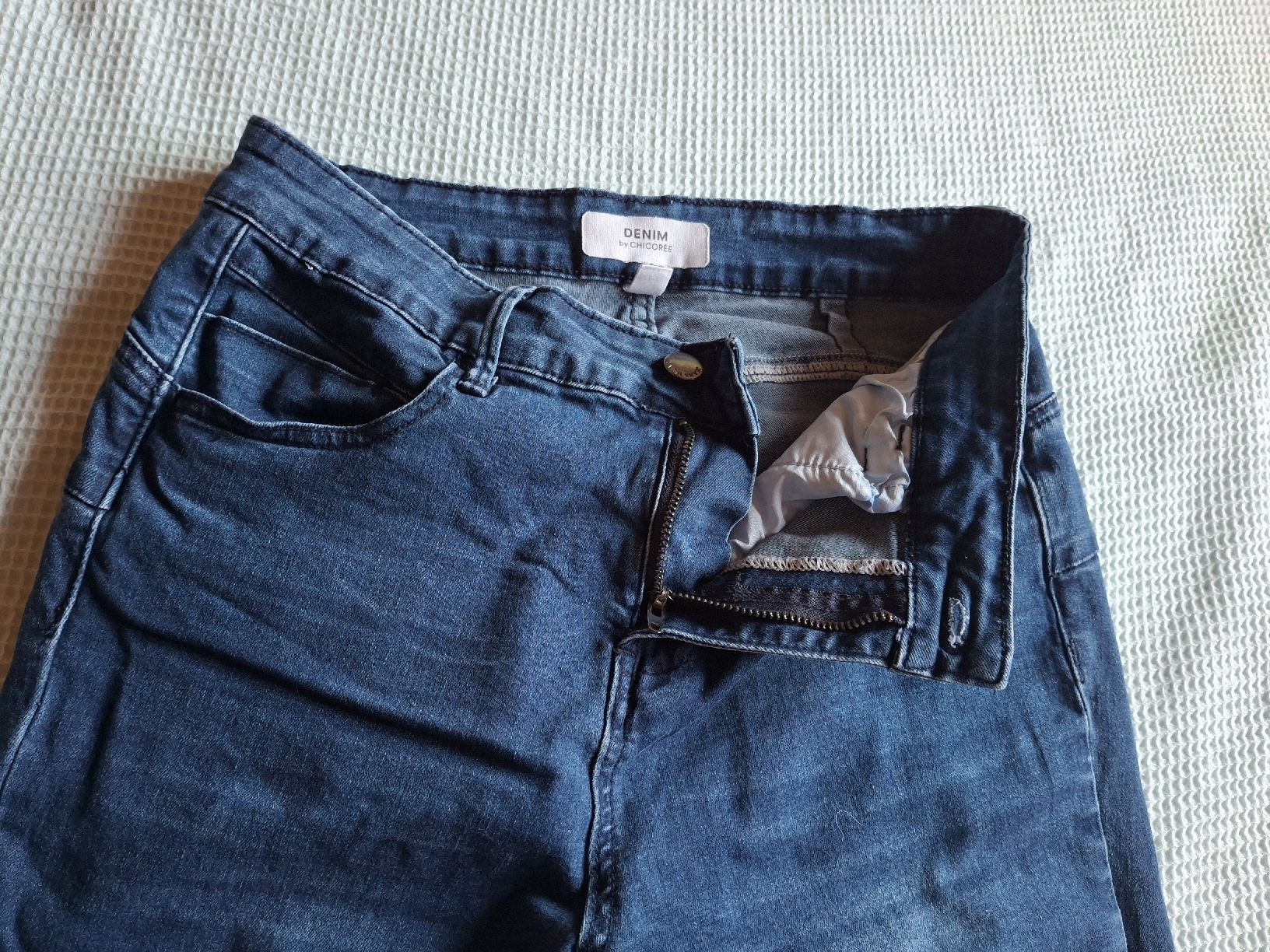 Jeans: Pantalon jeans bleu taille 38 marque Chicorée  – D'occasion à Villiers par san_jn5w 3