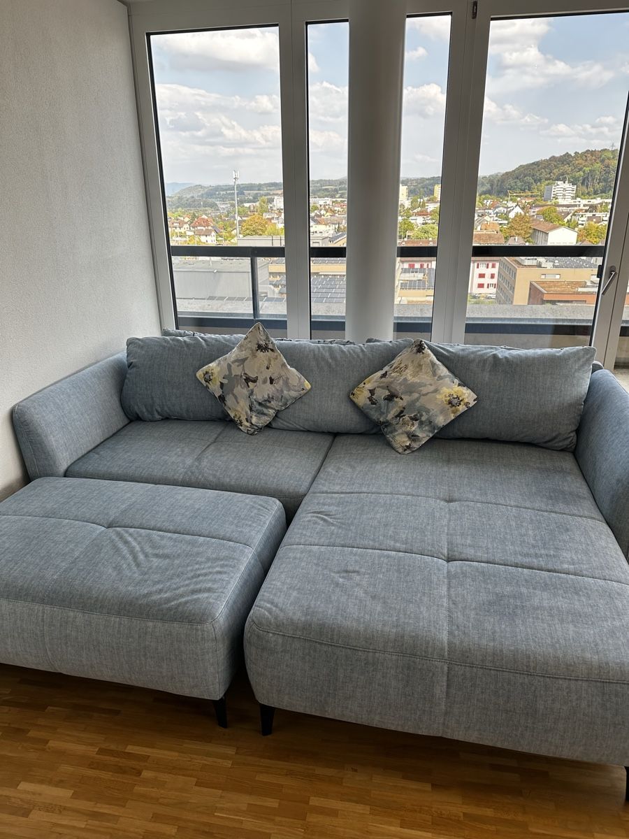 Divani: Ecksofa mit Ottomane hellblau sehr guter Zustand – Usato da Pratteln venduto da pat_v25v 5