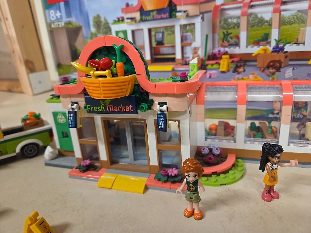 Lego Giocattoli: Lego Friends 41729 Bio-Laden – Usato da Dinhard venduto da Xspark 2