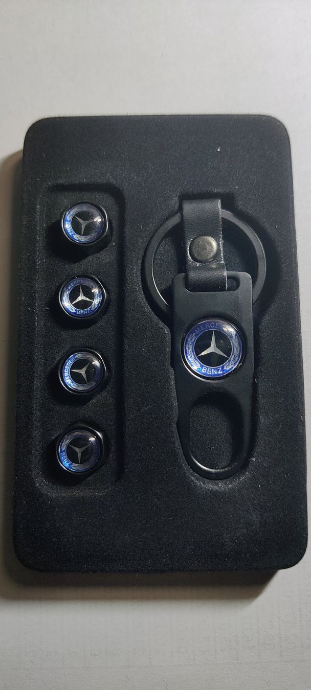 Mercedes-Benz Alle Autoersatzteile: Ventilkappen Schwarz mit Mercedes Logo – Neu und originalverpackt aus Wohlen AG von Rianxo 2
