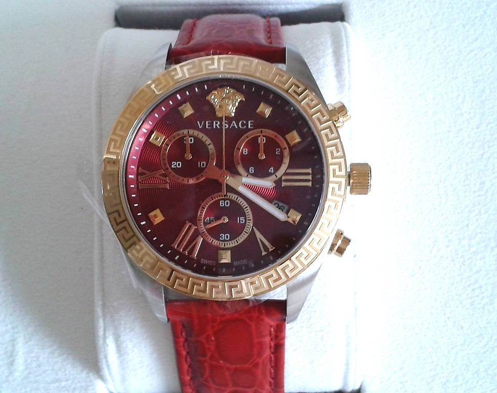 Versace Orologi: Original Versace Uhr Greca, rot, neu und original verpackt – Nuovo e nell'imballaggio originale da Adliswil venduto da JanineT. 3