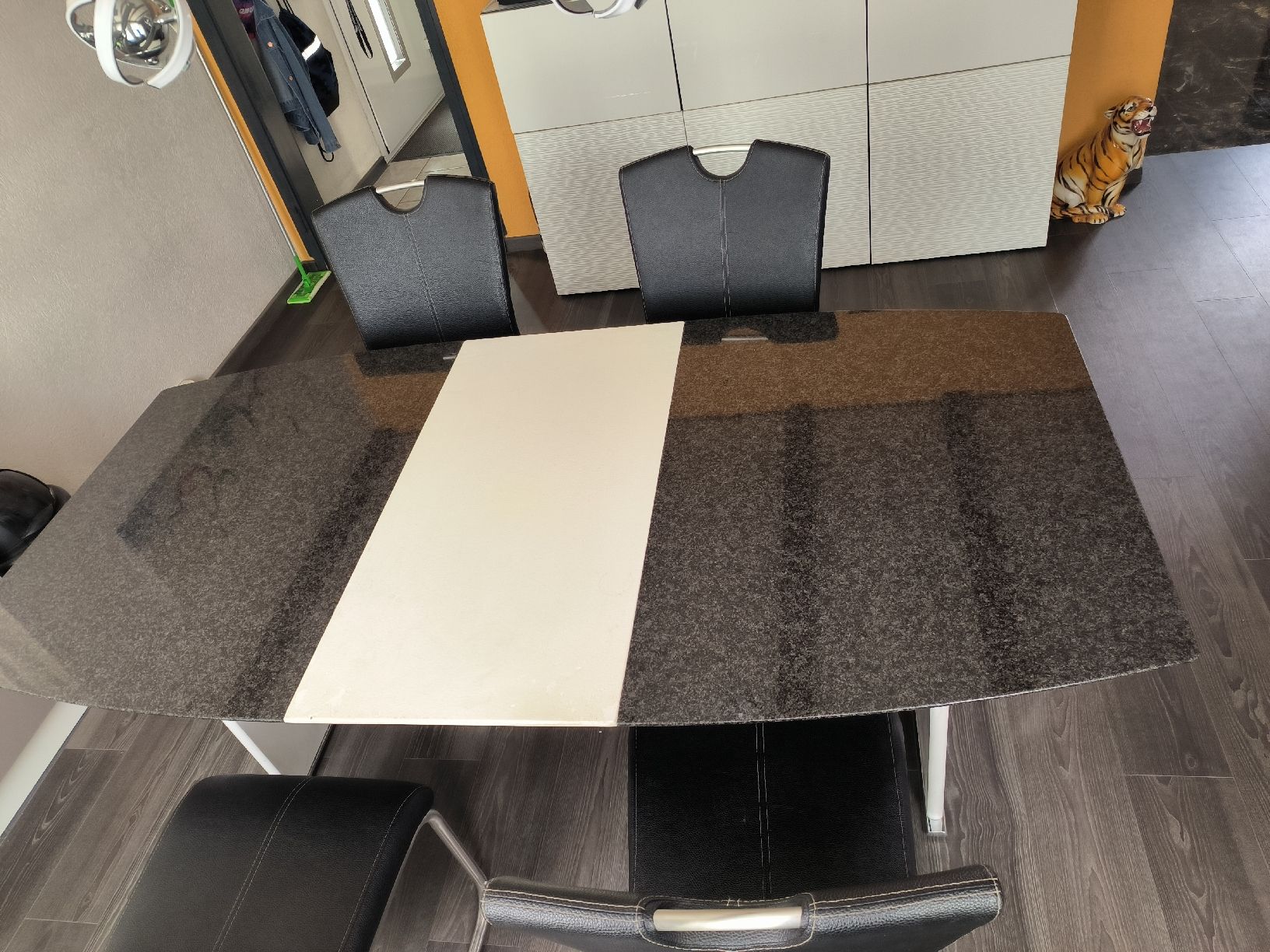 Tavoli: Esstisch massiv – Usato da Othmarsingen venduto da Othm13