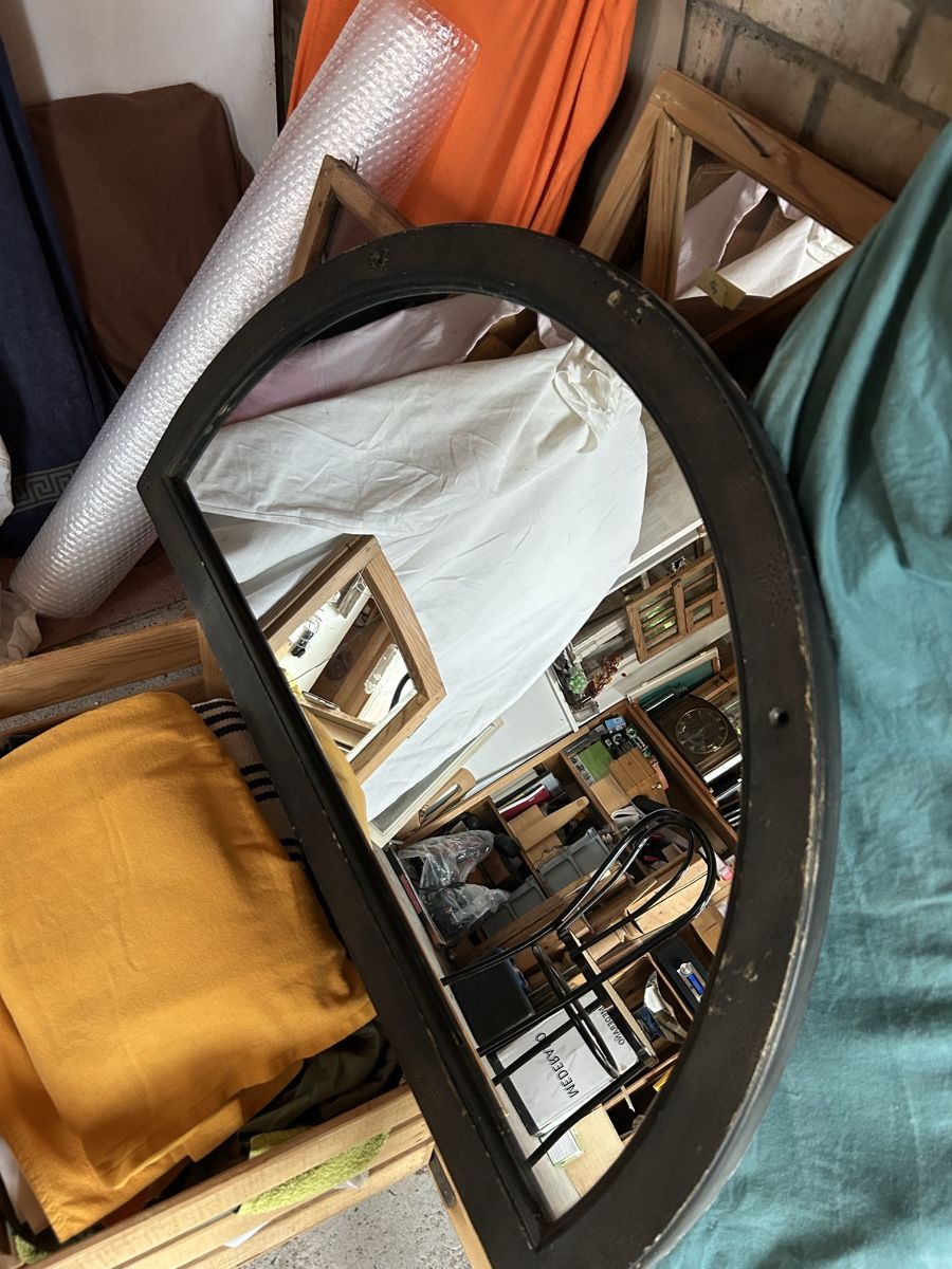 Specchi: Schöner oval Spiegel Halbmond. – Usato da Gwatt (Thun) venduto da ate_6ng8 2