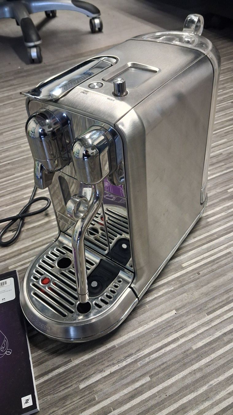 Nespresso Machines à café & Machines à expresso: Nespresso Creatista Plus – Défectueux à Höri par Ul 1