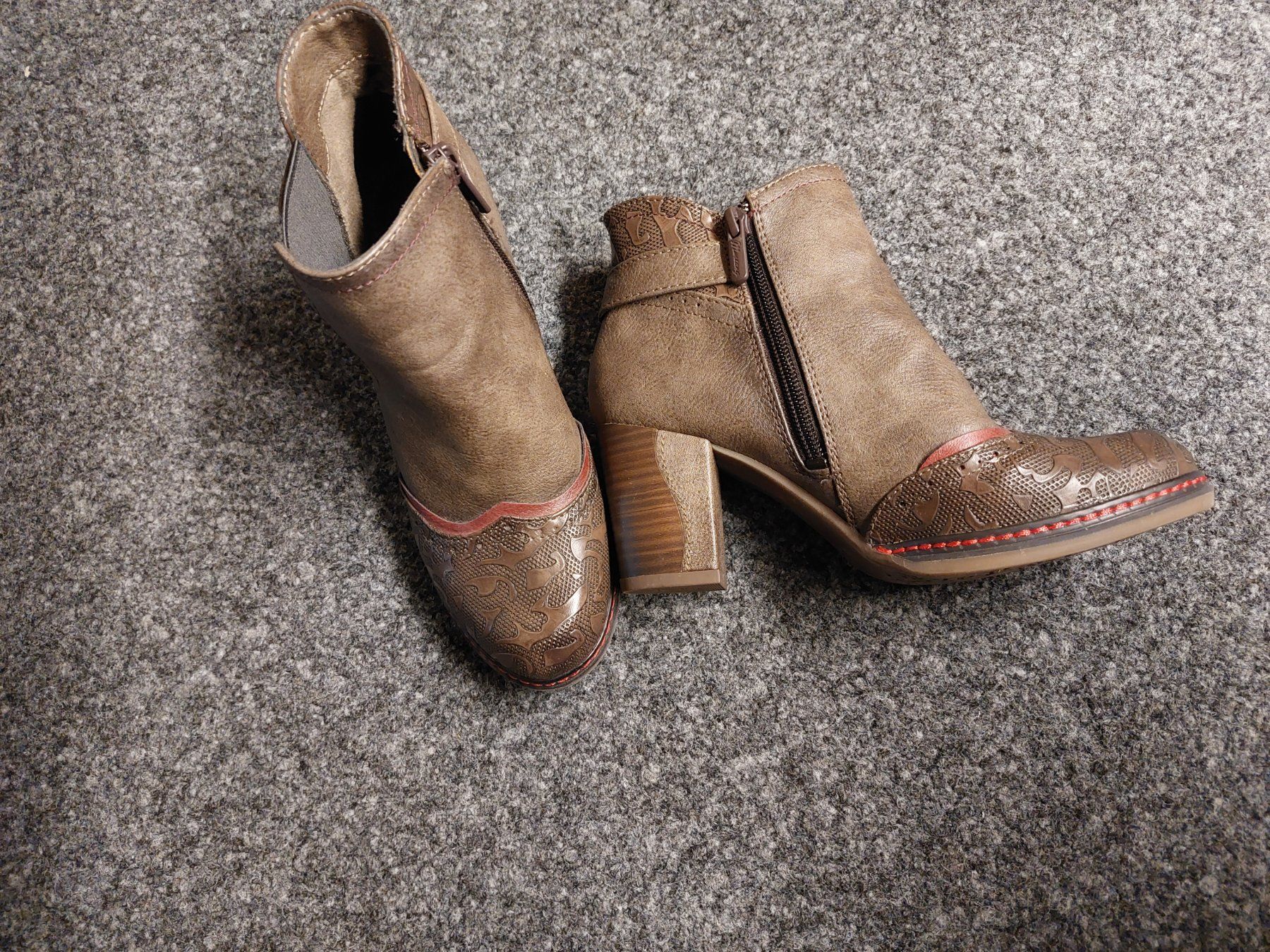Mustang Scarpe da donna: Stiefeletti Mustang Gr. 36 – Usato da Urtenen-Schönbühl venduto da Kronengold