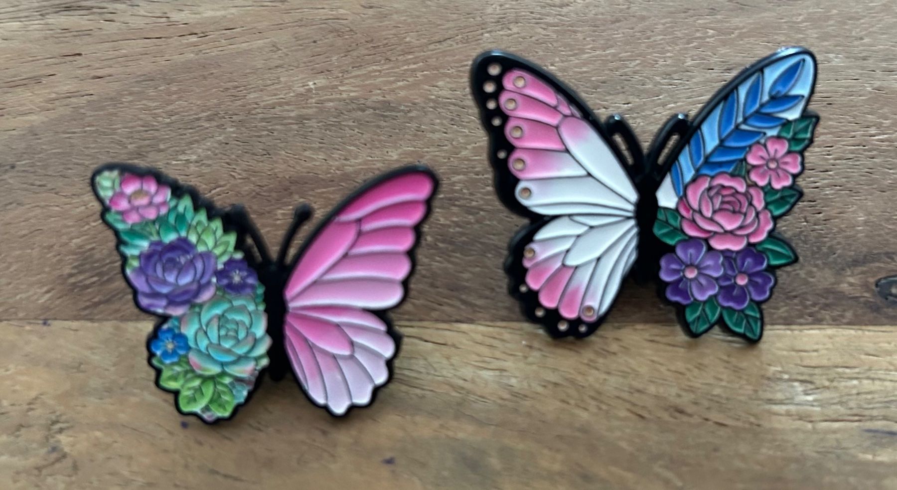 Plaketten & Abzeichen: Set 2x Pin Schmetterling – Neu und originalverpackt aus Geneve von vane267