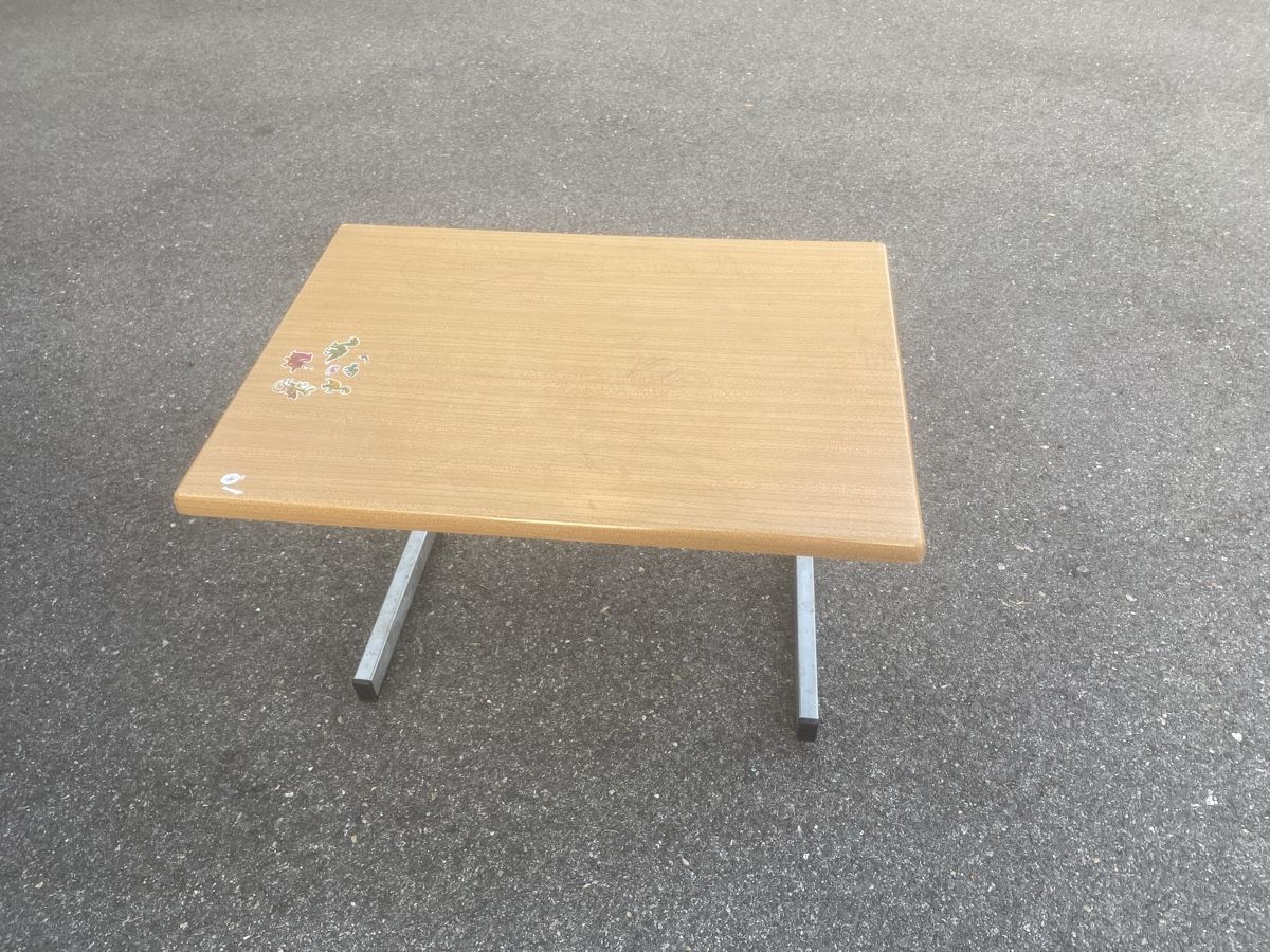 Scrivanie: Table d’école vintage  – Usato da Concise venduto da collinet.1426 1