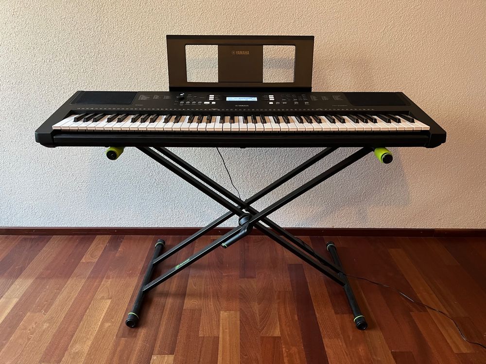Kaum gebrauchtes Yamaha Keyboard PSR EW310 | Kaufen auf Ricardo
