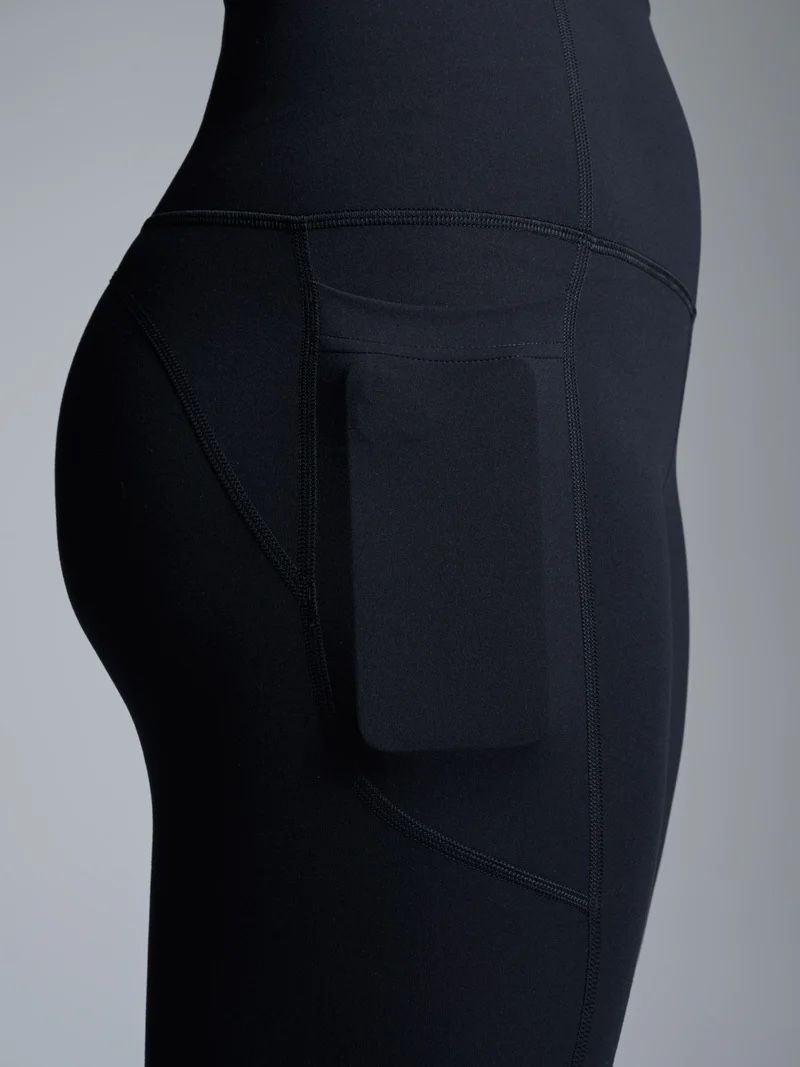 Leggings: LNDR Legging schwarz – Usato da Arbon venduto da gab_tkx8 3