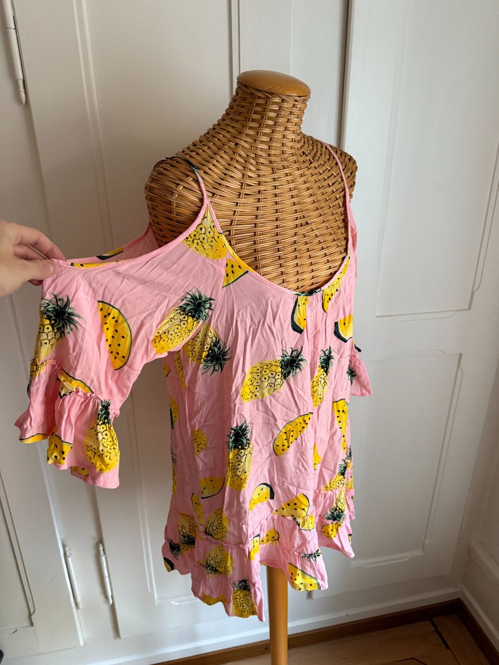 Vestiti: SOLITAIRE - Kleidchen pink mit Früchten M – Usato da Zürich venduto da Diazaio 1