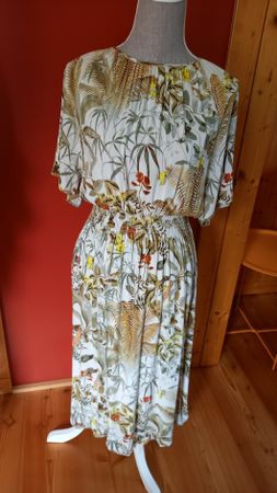 Kleid Damen H&M mit Blumenprint Grösse M guter Zustand
