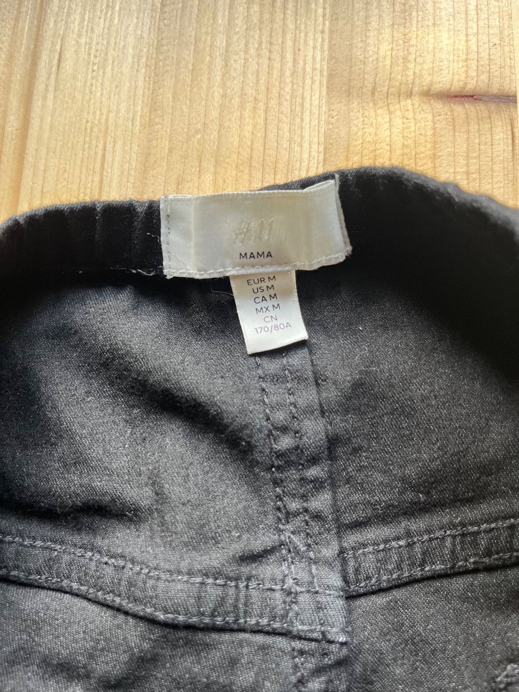H&M Jeans: Schwangerschaftshosen Gr. M – Nuovo (secondo la descrizione) da Adelboden venduto da Jestil20 7