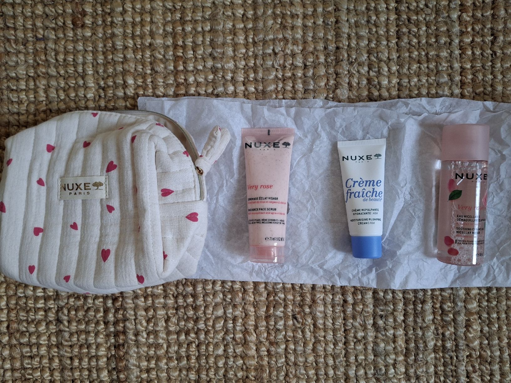Nuxe Altro per la cura del corpo: Petit coffret trousse Nuxe  – Nuovo e nell'imballaggio originale da Lausanne venduto da Cognitia 1