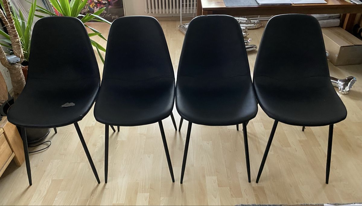 House Doctor Stühle: 4er Set "House Doctor" Stühle, schwarz – Gebraucht aus Horw von ast_b5c6 1