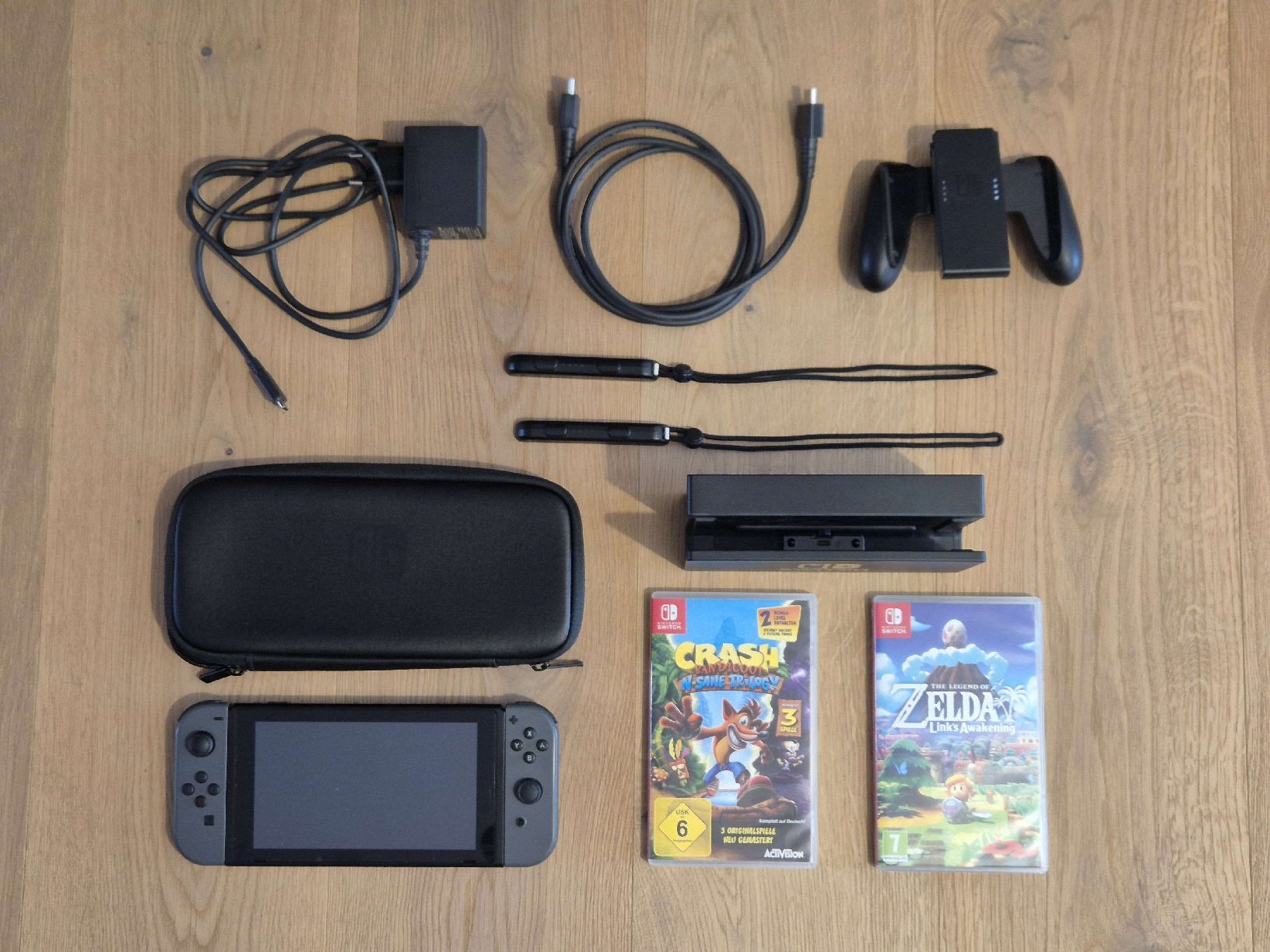 Nintendo Konsolen: Nintendo Switch Grau + 2 Spiele + Case | Top Set ab 1 CHF! – Gebraucht aus Rüdlingen von Arjjck
