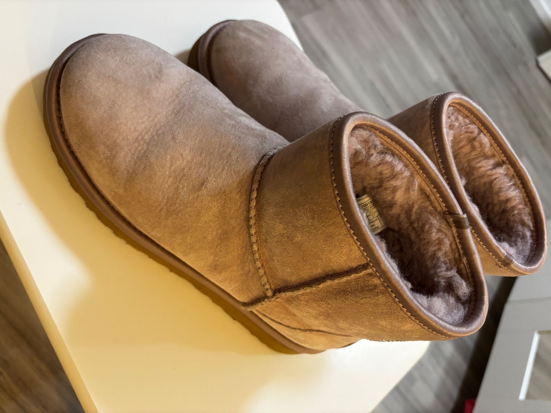 Ugg Scarpe da donna: UGG Stiefel rosa Grösse EU37 mit Strass – Usato da Gossau SG venduto da Swisslady25 3