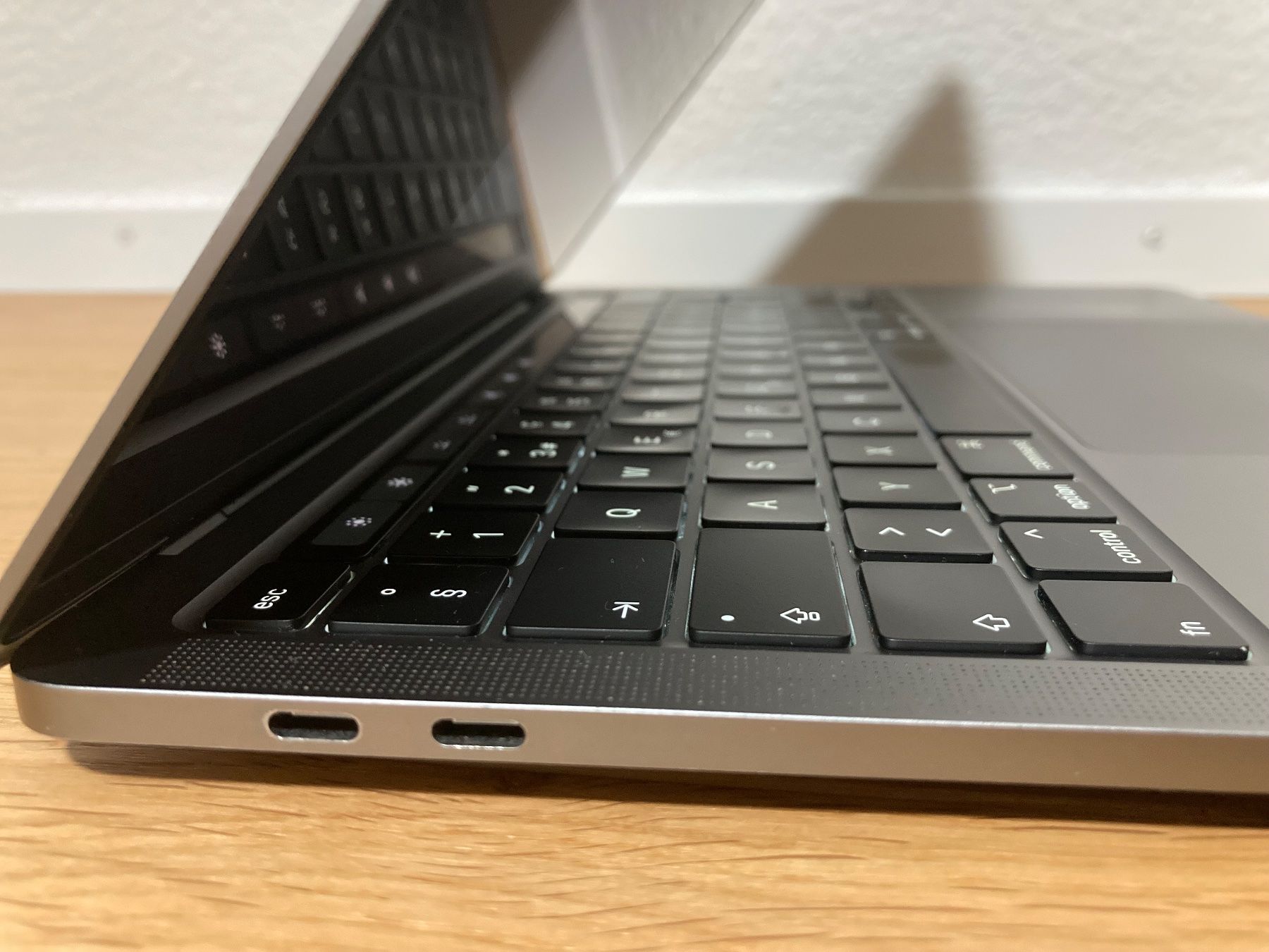 Apple Notebooks: Apple MacBook Pro 2020 – Gebraucht aus Sursee von  4