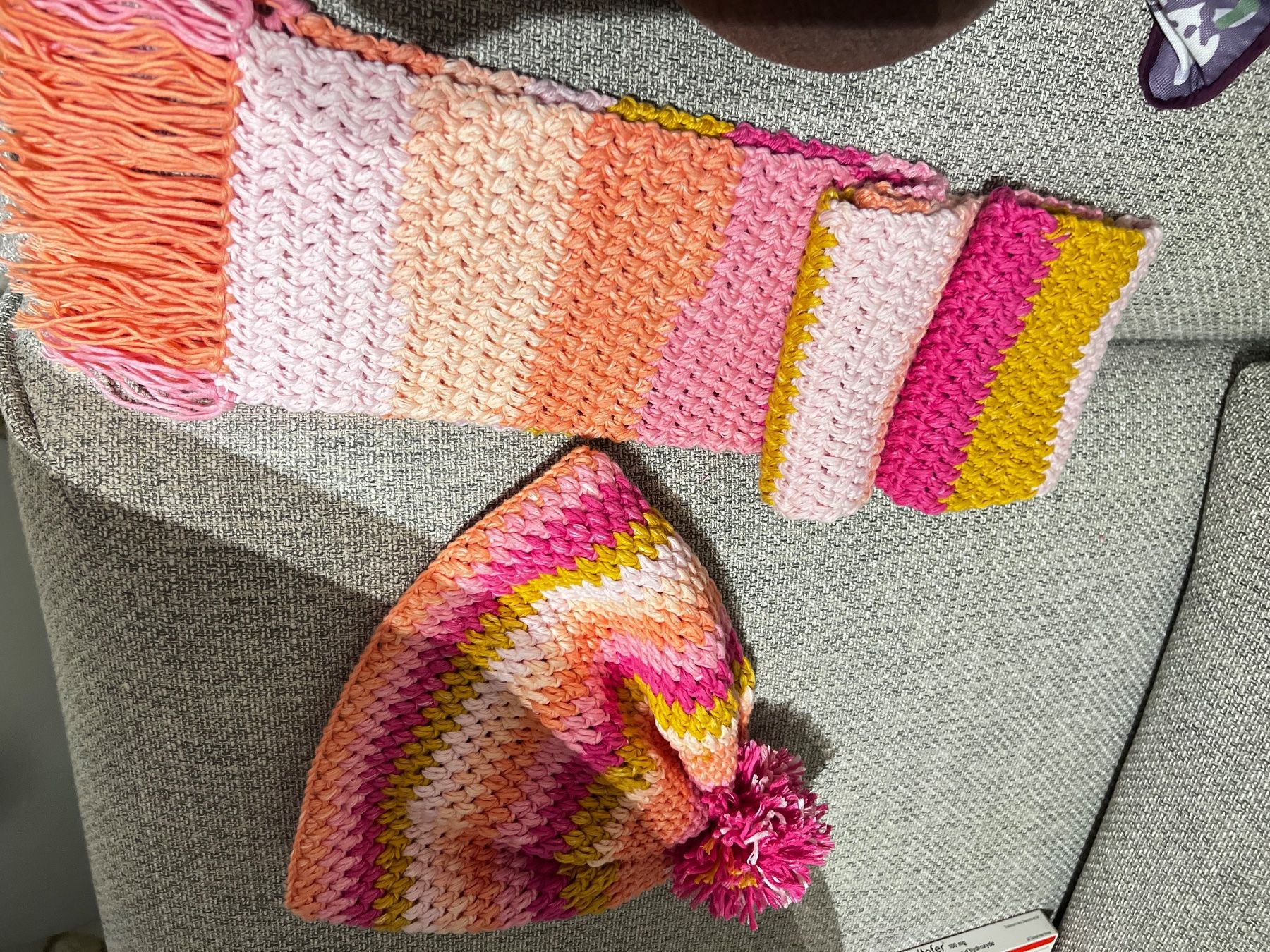 Foulards & écharpes: Bonnet +écharpe en crochet -Pièce unique handmade – Neuf (Voir description) à Neuchâtel par ass_y9cs 1