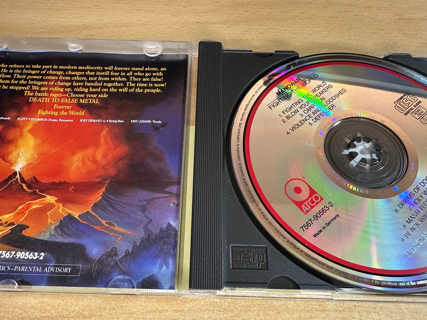 CD: B2 Manowar – Fighting The World – Usato da Rikon im Tösstal venduto da Alpenmutz 2