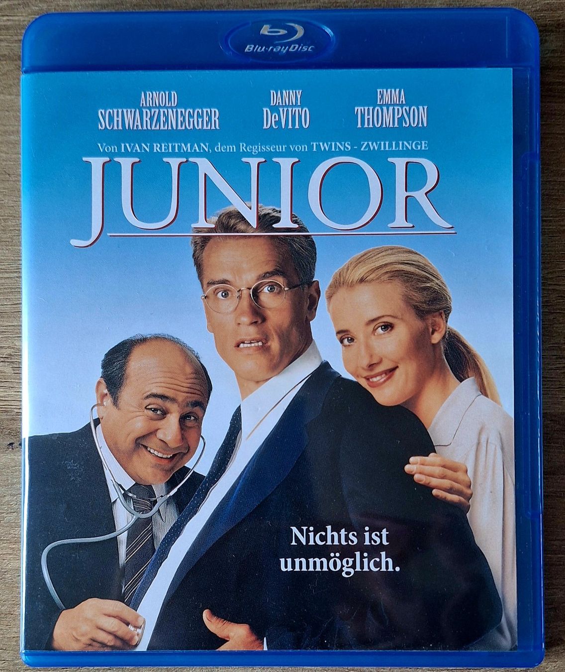 Tous les DVDs: Junior – D'occasion à Schaffhausen par Jerry711