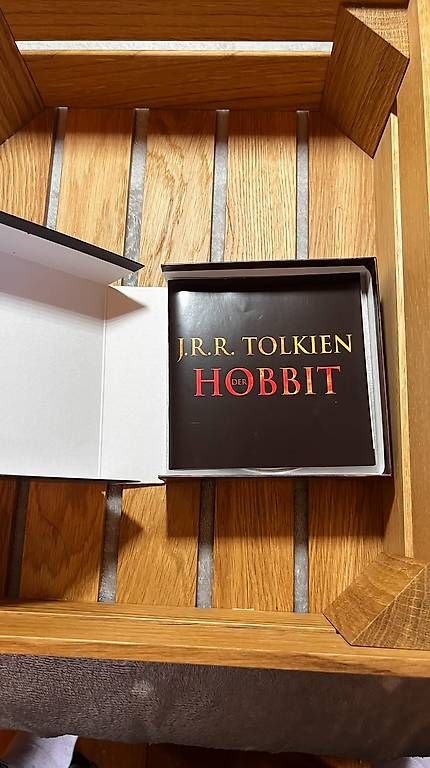 CDs: J.R.R. Tolkien: Der Hobbit  10 CDs   Top-Zustand! – Gebraucht aus Aarau von fij_wn2r 2