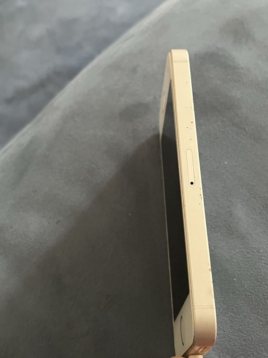 Apple Portables: Apple iPhone SE 1st Generation Weiß  – D'occasion à Sonceboz-Sombeval par mis_x6t2 3