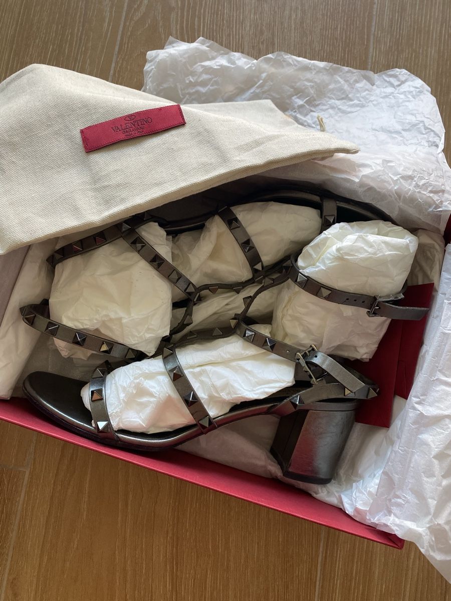 Valentino Damenschuhe: Sandales Valentino – Gebraucht aus Chêne-Bourg von mar_fn75