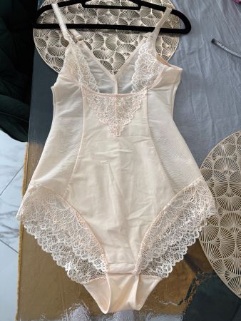 Shapebody Next Body mit Spitze, apricot, Gr. 40