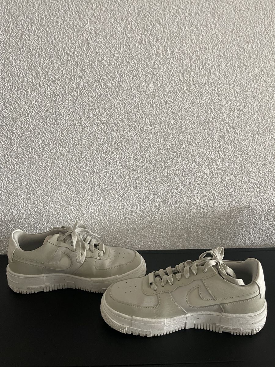Nike Scarpe da donna: NIKE Sneaker, Grösse 38, Farbe grün – Usato da Oberdiessbach venduto da ram_b26k