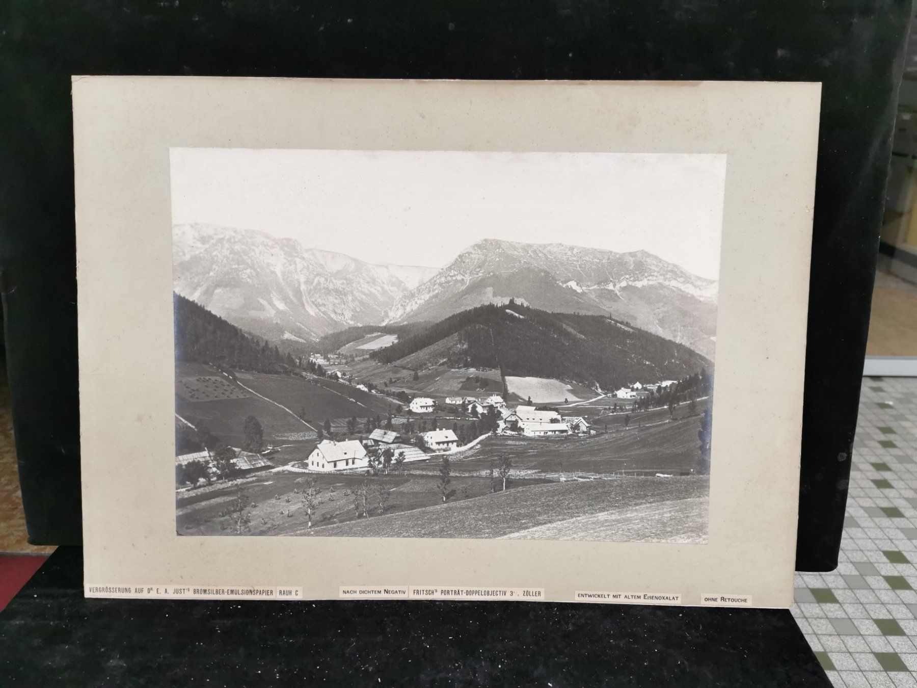 Foto & Immagini: ANCIENNE PHOTOGRAPHIE? – Usato da Genève venduto da Qanil77