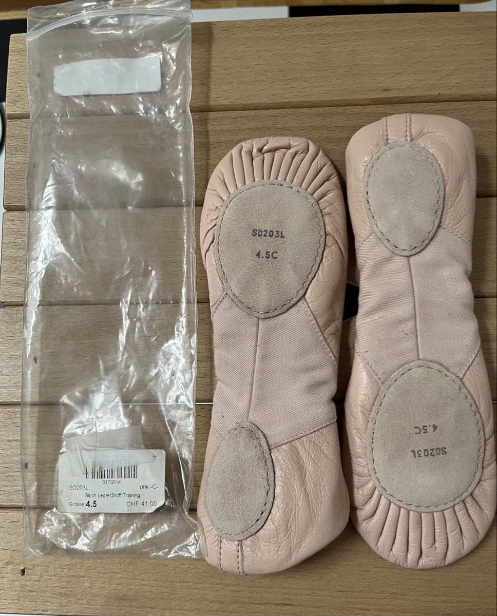 Scarpe da donna: Rosa Ballettschuhe Leder, Gr. 4.5 – Nuovo (secondo la descrizione) da Neuhausen venduto da DELY 1