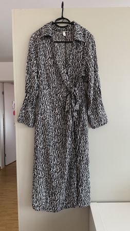 Sehr schönes Wickelkleid gr.L