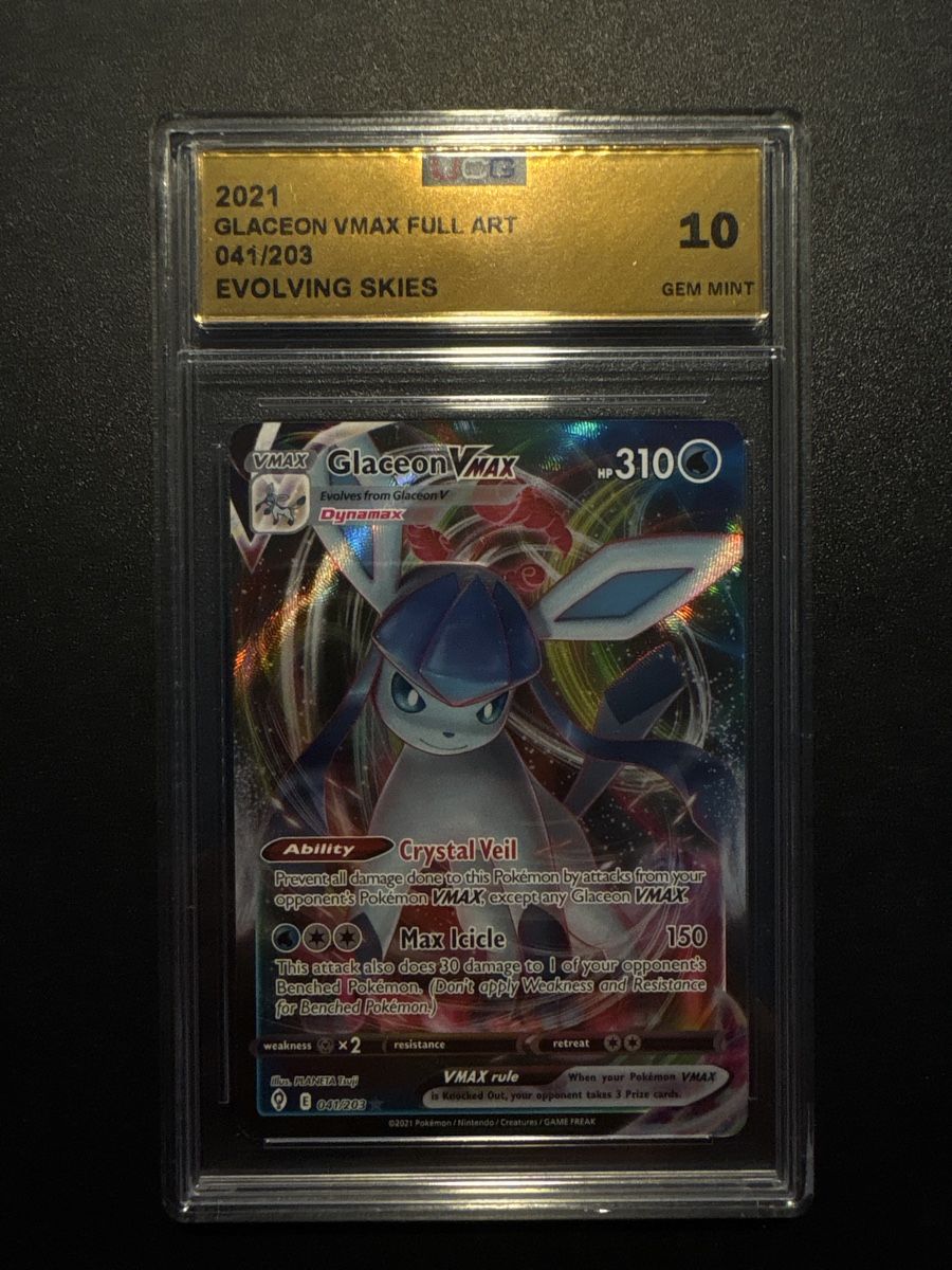 Pokémon Carte collezionabili: UCG 10 - Glaceon VMAX Full Art – Nuovo e nell'imballaggio originale da Worb venduto da Theubet02