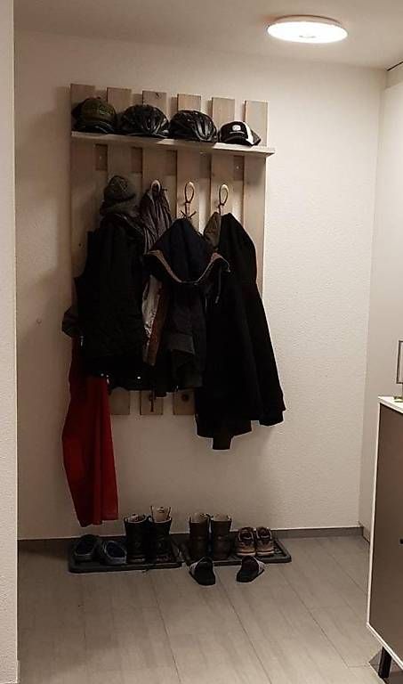 Guardaroba: Garderobe – Usato da Schindellegi venduto da mtri 3