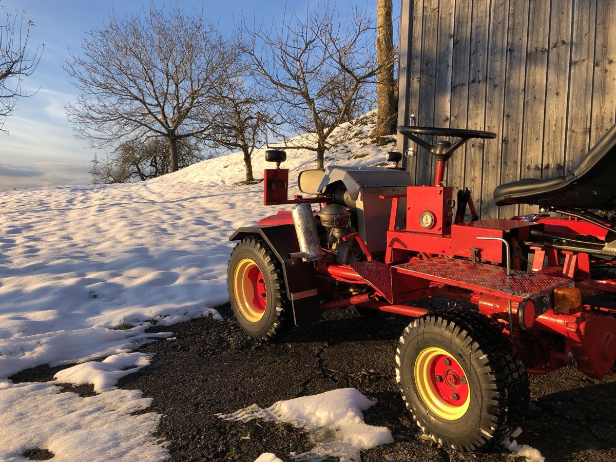 Trattori: Bucher M700 s k mit Schneepflug 1,8m – Usato da Schönenberg ZH venduto da Motorenpapst 2