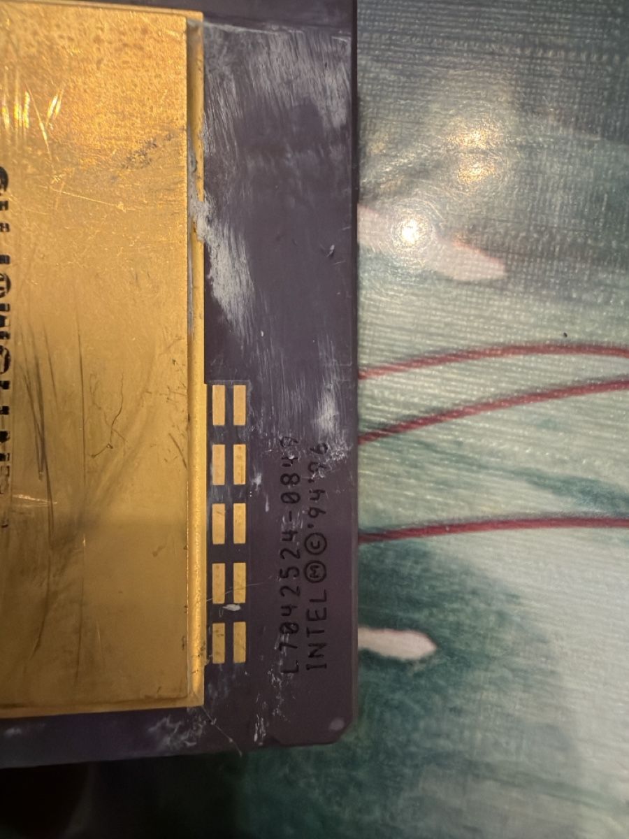 Composants électroniques: Processeur Intel Pentium Pro – Défectueux à Martigny par capri2800 2