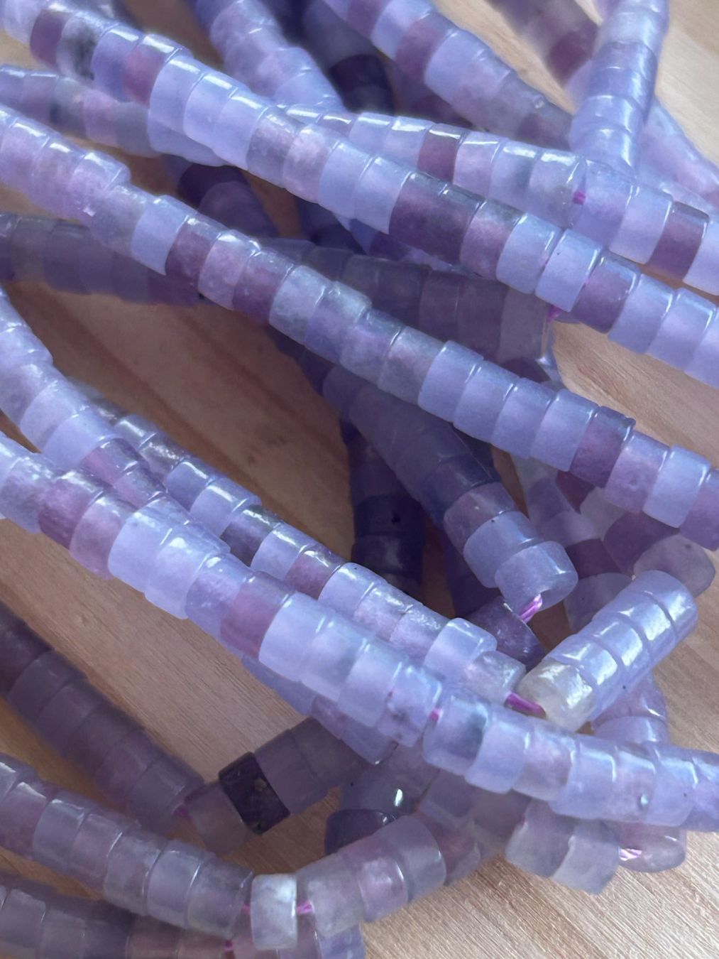Pietre preziose: Strang echte Lepidolit Scheiben 2x4 mm – Nuovo e nell'imballaggio originale da Niederrohrdorf venduto da Ytobi