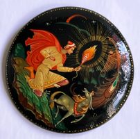 Alte russische Brosche mit toller Lackmalerei*Signiert*****