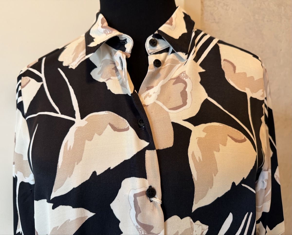 Eterna Camicette: Eterna Bluse, Grösse 34, neu mit Etikette – Nuovo e nell'imballaggio originale da Oberhasli venduto da anzis 1