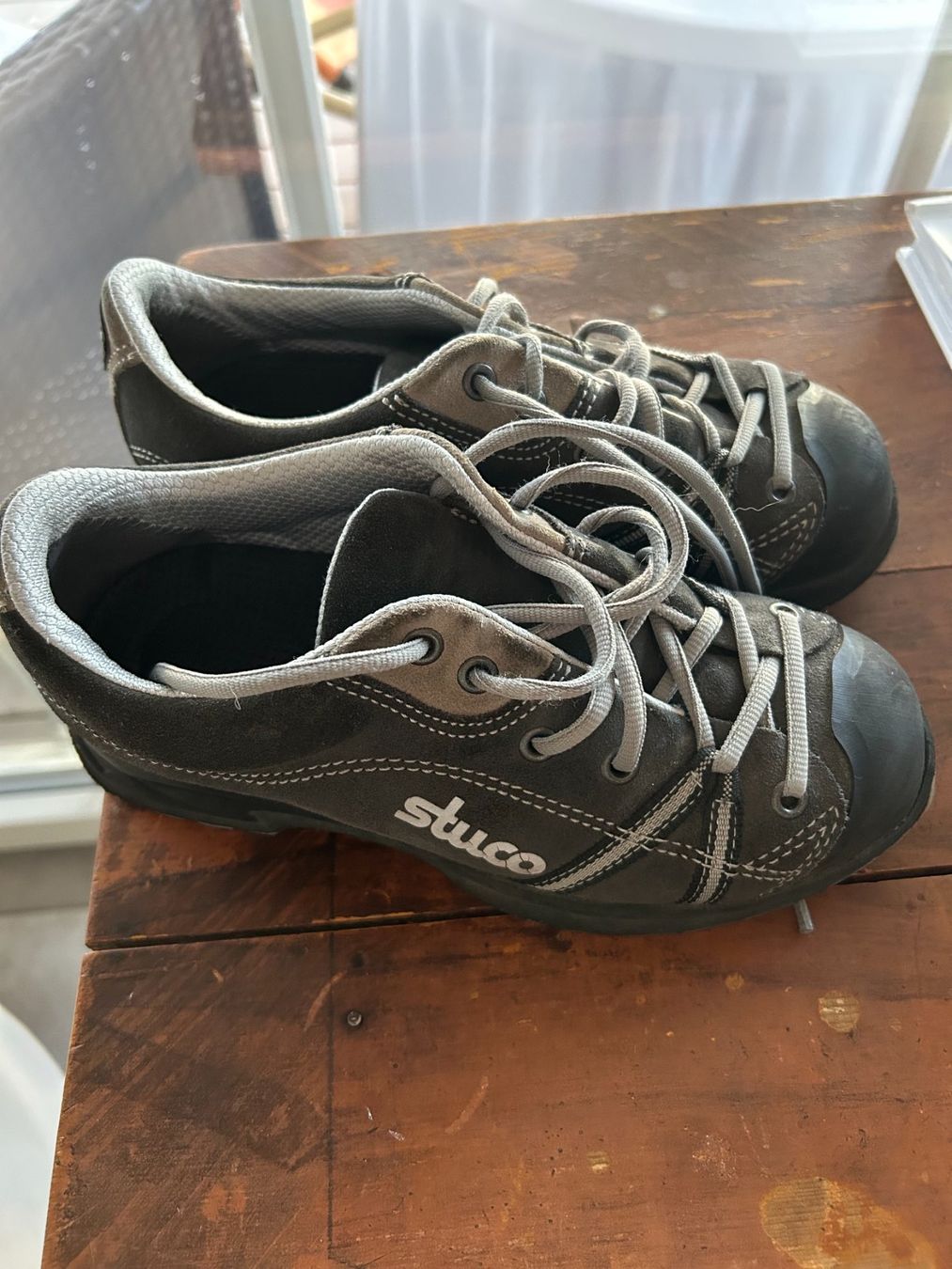 Stuco Scarpe da uomo: Sicherheitsschuhe mit Stahlkappe von Stuco – Nuovo (secondo la descrizione) da Fuerigen venduto da aminati 1