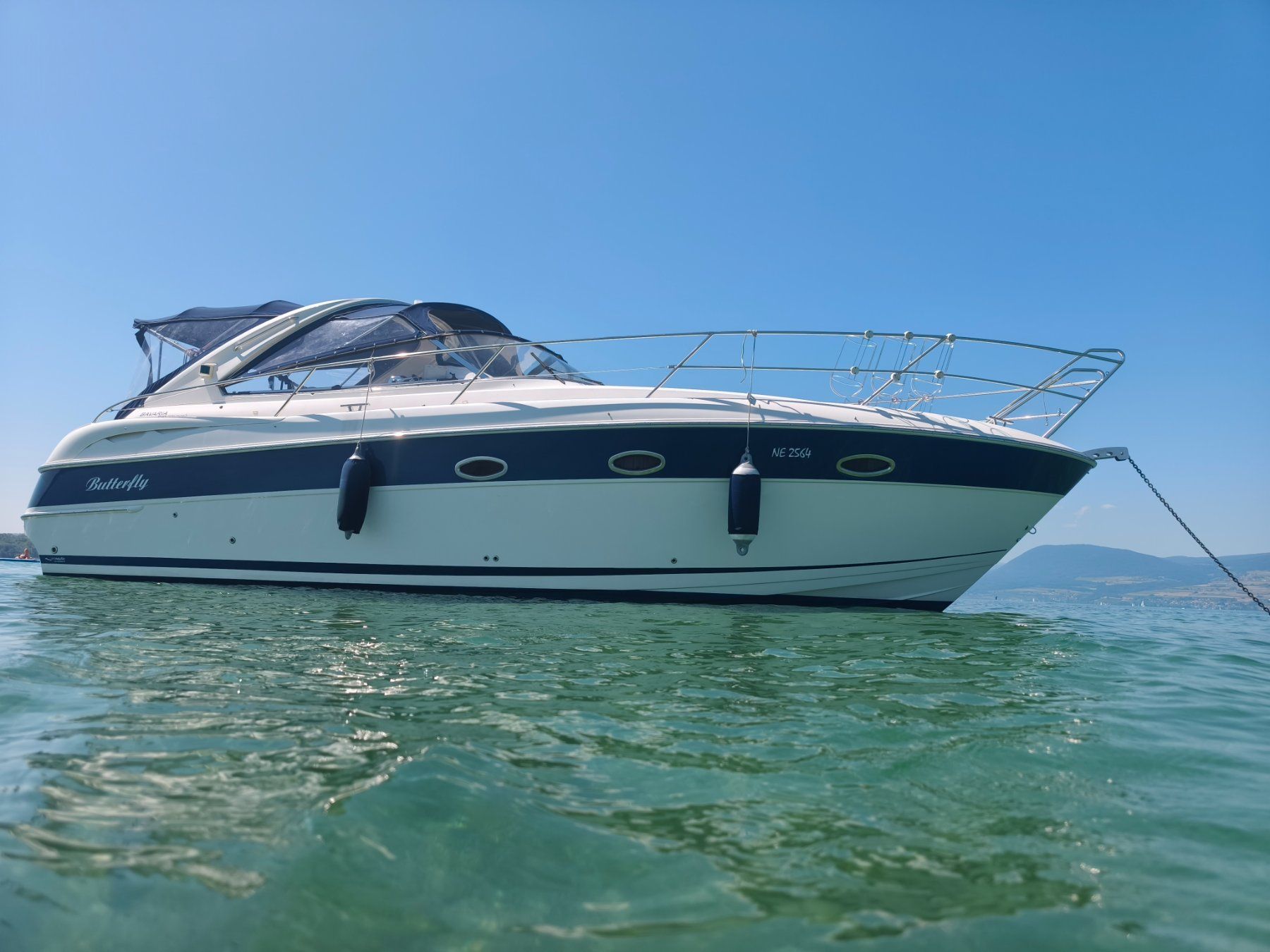 Bavaria Barche: Bavaria 33 Motoryacht mit Bootsplatz – Usato da Bern venduto da Bullwy12